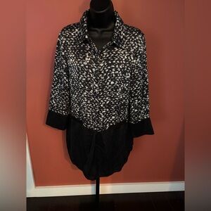 Carlisle Silk Blouse Size 10 – black grey white Print